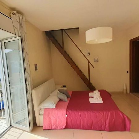 Apartment Regina Giovanna Sorrento Luaran gambar