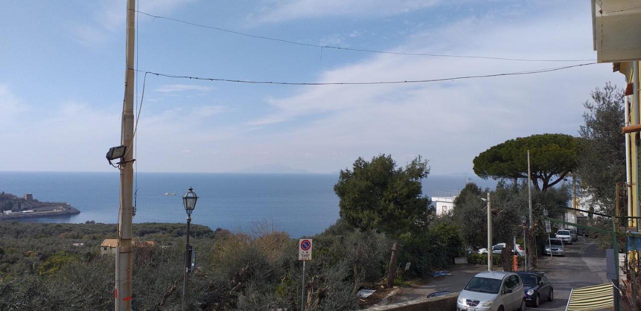 Apartment Regina Giovanna Sorrento Luaran gambar