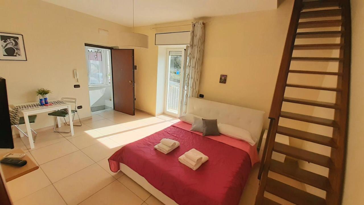 Apartment Regina Giovanna Sorrento Luaran gambar